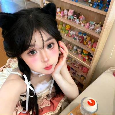 秋想和春一起吃饭 海报